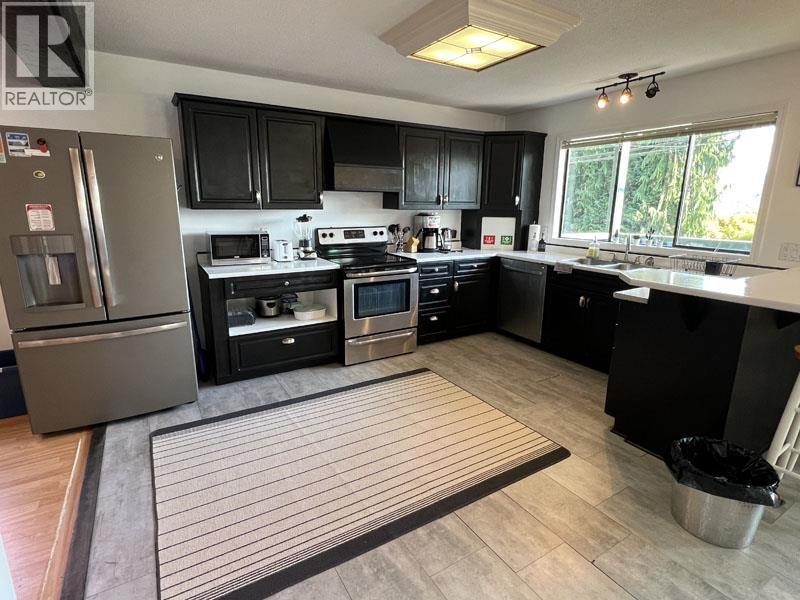811 Oceanview Drive, Daajing Giids City, British Columbia  V0T 1S0 - Photo 16 - R3098386