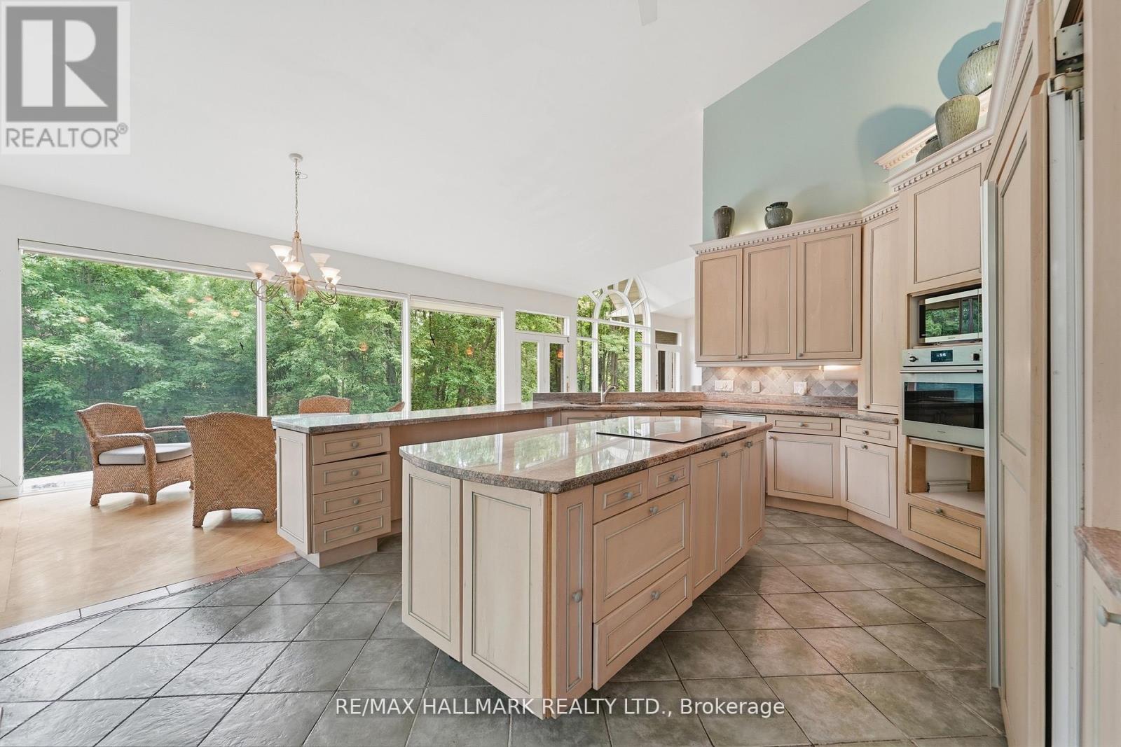 18381 Mccowan Road, East Gwillimbury, Ontario  L0G 1M0 - Photo 10 - N13666808