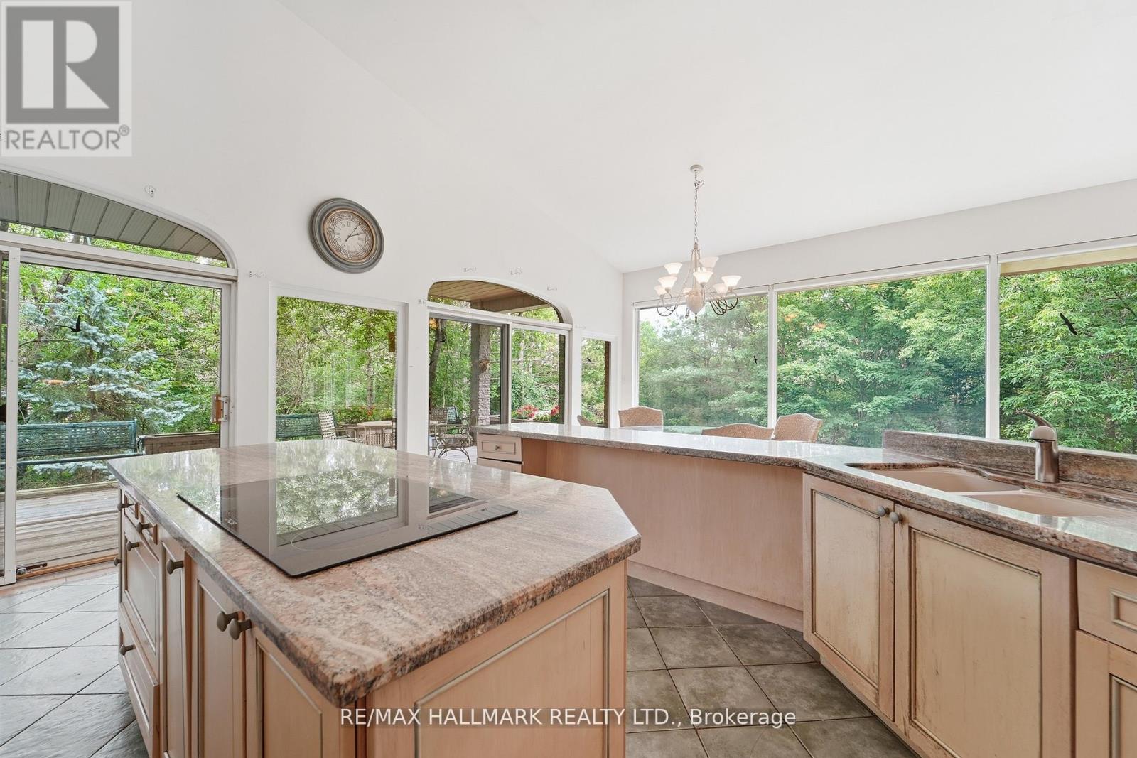18381 Mccowan Road, East Gwillimbury, Ontario  L0G 1M0 - Photo 11 - N13666808