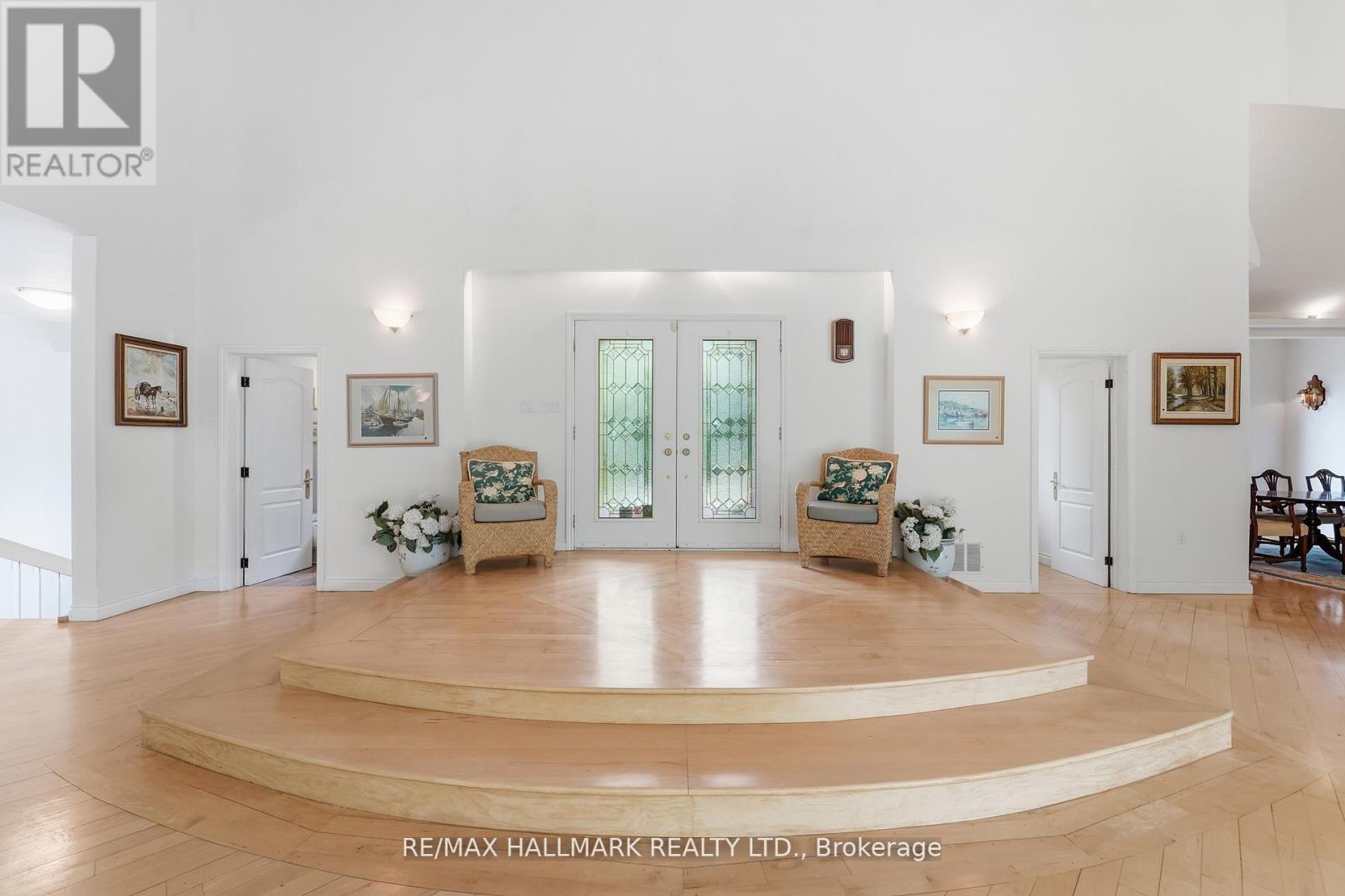 18381 Mccowan Road, East Gwillimbury, Ontario  L0G 1M0 - Photo 6 - N13666808