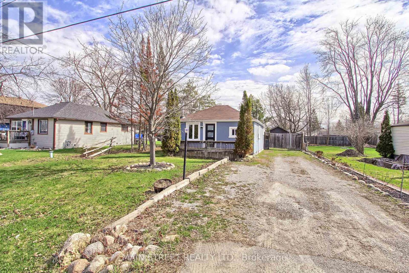 127 Woodfield Drive N, Georgina, Ontario  L0E 1N0 - Photo 3 - N13666824