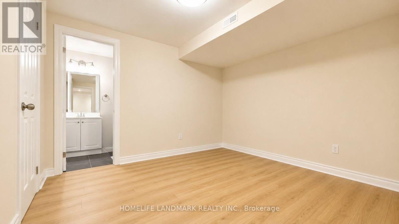 29 Woodruff Road, Markham, Ontario  L6C 2Y6 - Photo 12 - N13667032