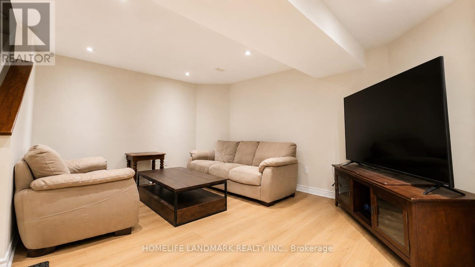 29 Woodruff Road, Markham, Ontario  L6C 2Y6 - Photo 3 - N13667032