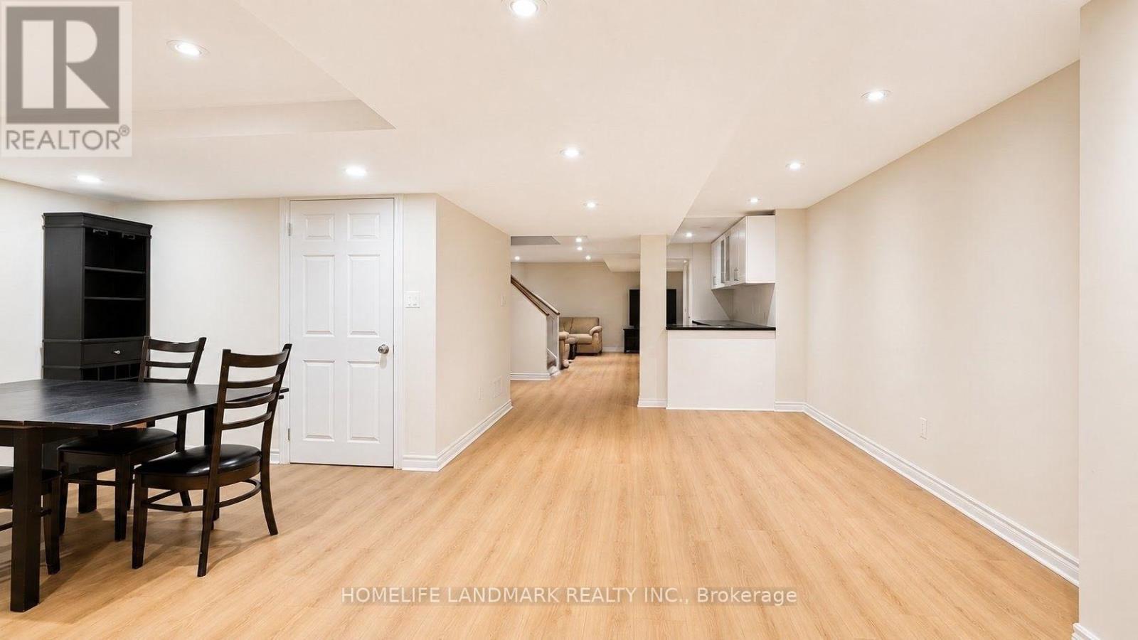 29 Woodruff Road, Markham, Ontario  L6C 2Y6 - Photo 6 - N13667032