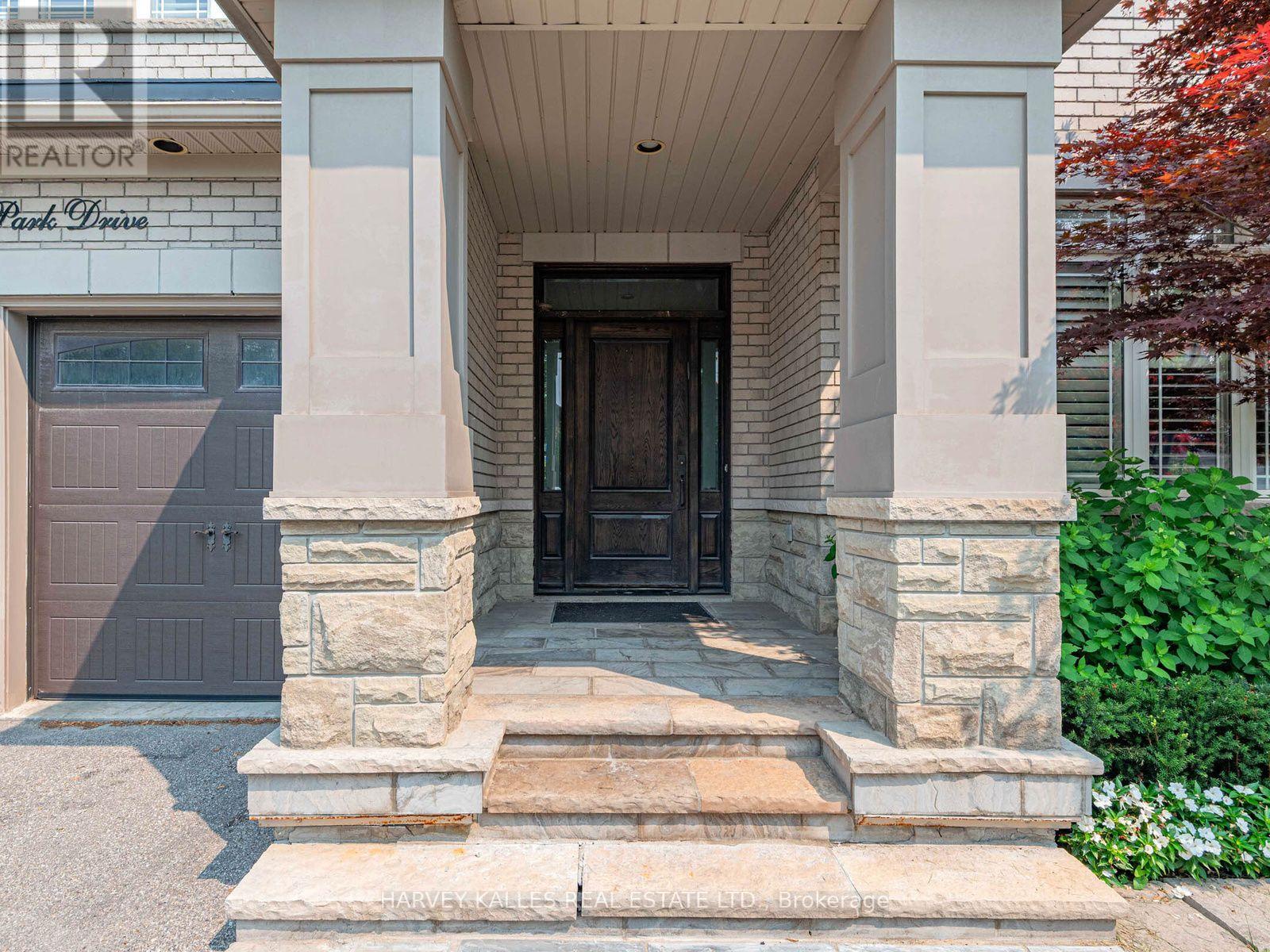40 Altus Park Drive, Vaughan, Ontario  L6A 0Z6 - Photo 2 - N13667046
