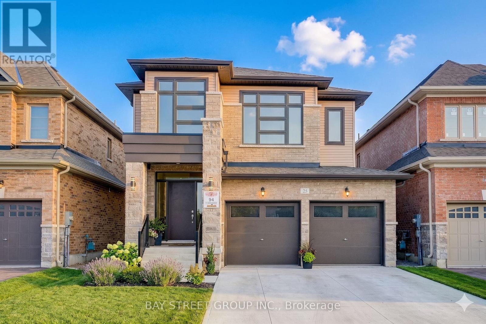 25 GARRETT STYLES DRIVE, Georgina, Ontario