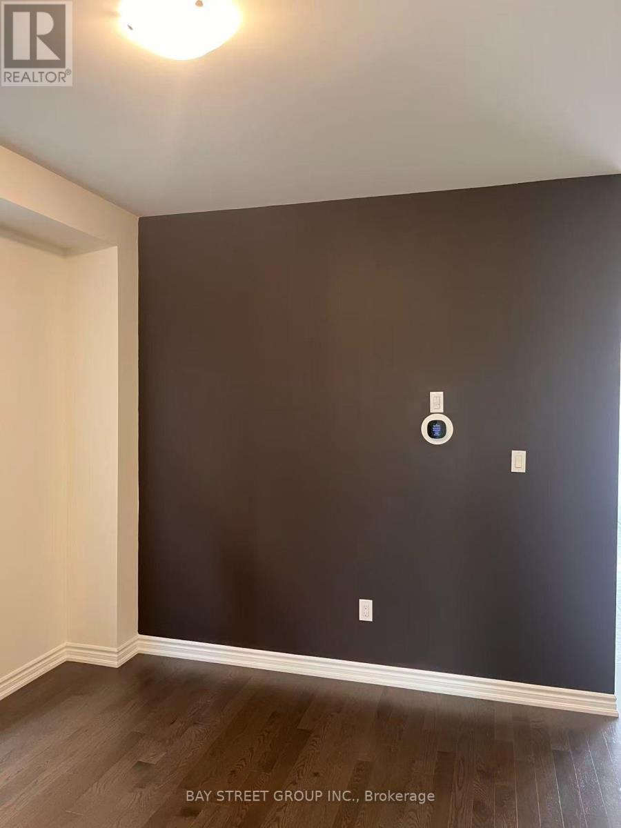 25 Garrett Styles Drive, Georgina, Ontario  L4P 0J1 - Photo 7 - N13667076