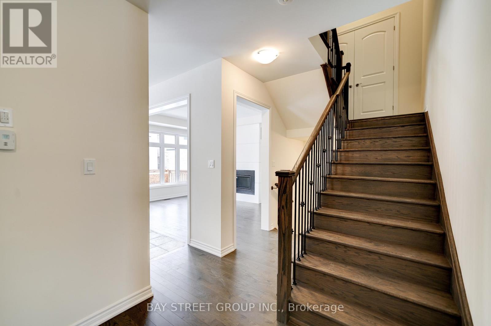 25 Garrett Styles Drive, Georgina, Ontario  L4P 0J1 - Photo 9 - N13667076