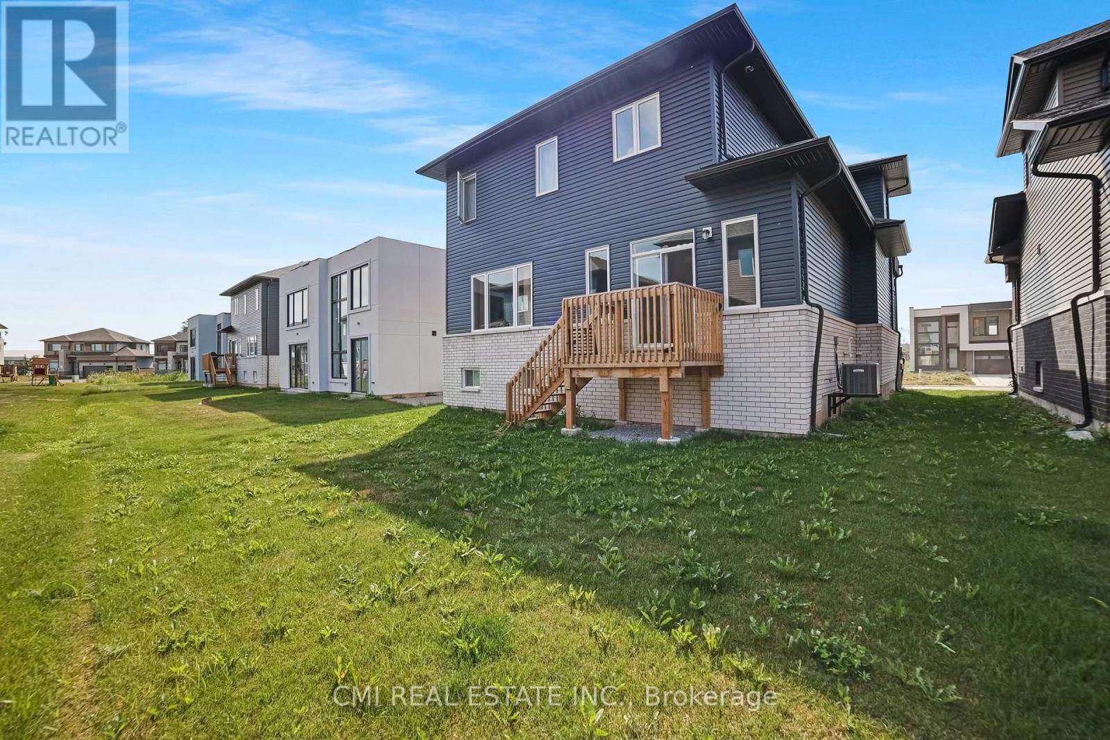3742 Sunbank Crescent, Severn (West Shore), Ontario  L3V 6H3 - Photo 38 - S13666878