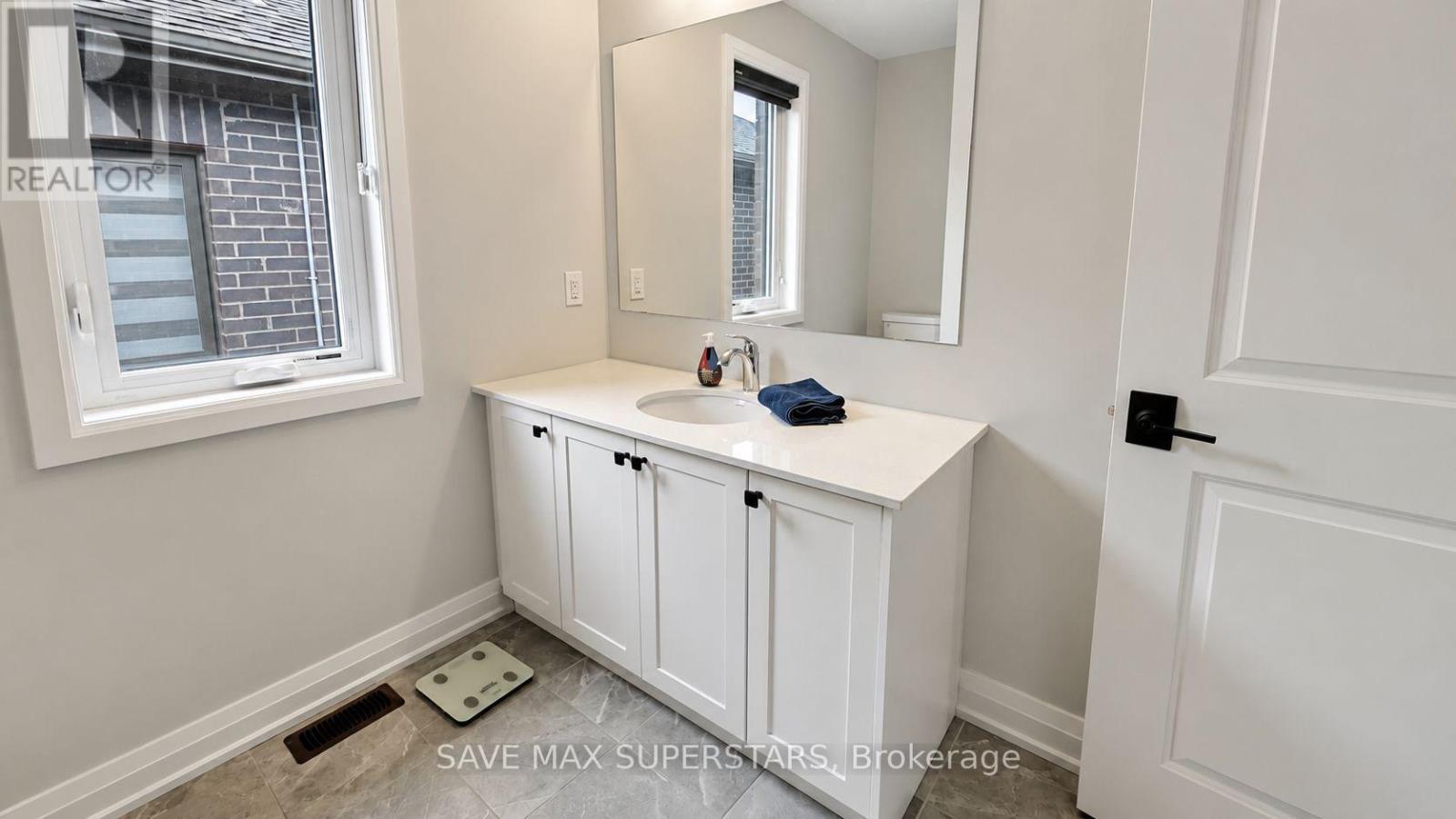 4 Sweet Cicely Street, Springwater, Ontario  L9X 2E2 - Photo 23 - S13666942