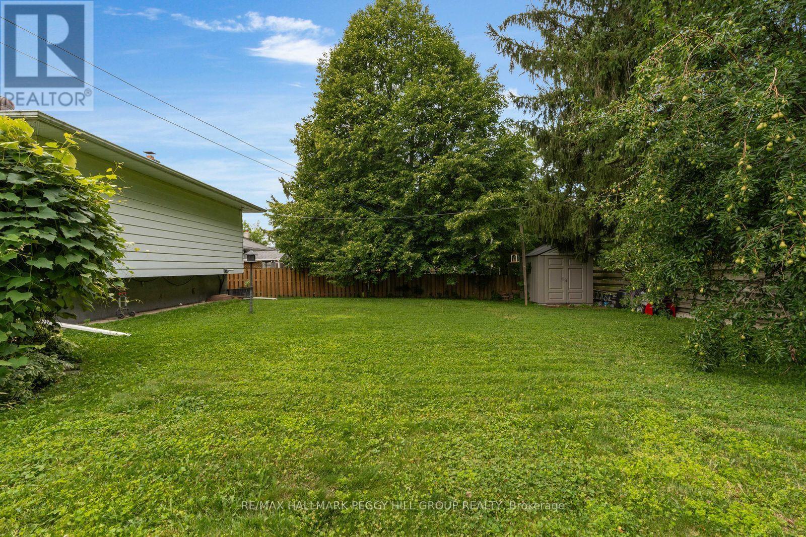 208 Garson Street, Barrie, Ontario  L4N 3Y7 - Photo 14 - S13667060