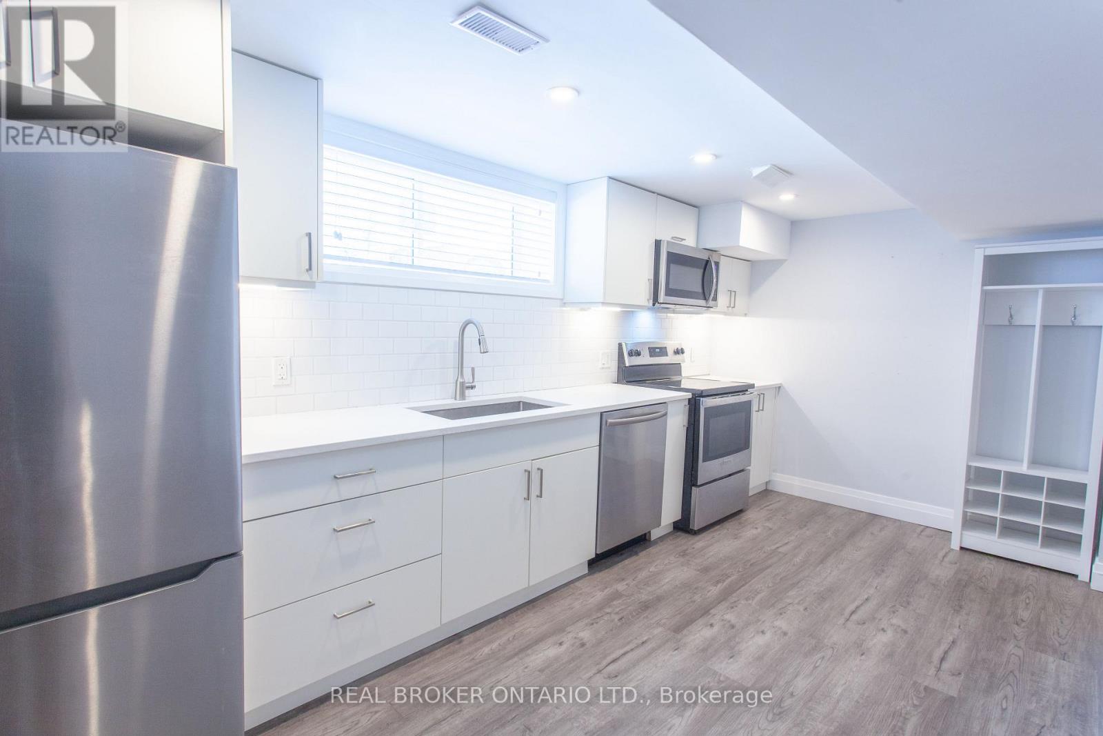 Bsmt - 397 Mississaga Street W, Orillia, Ontario  L3V 3C4 - Photo 2 - S13667068
