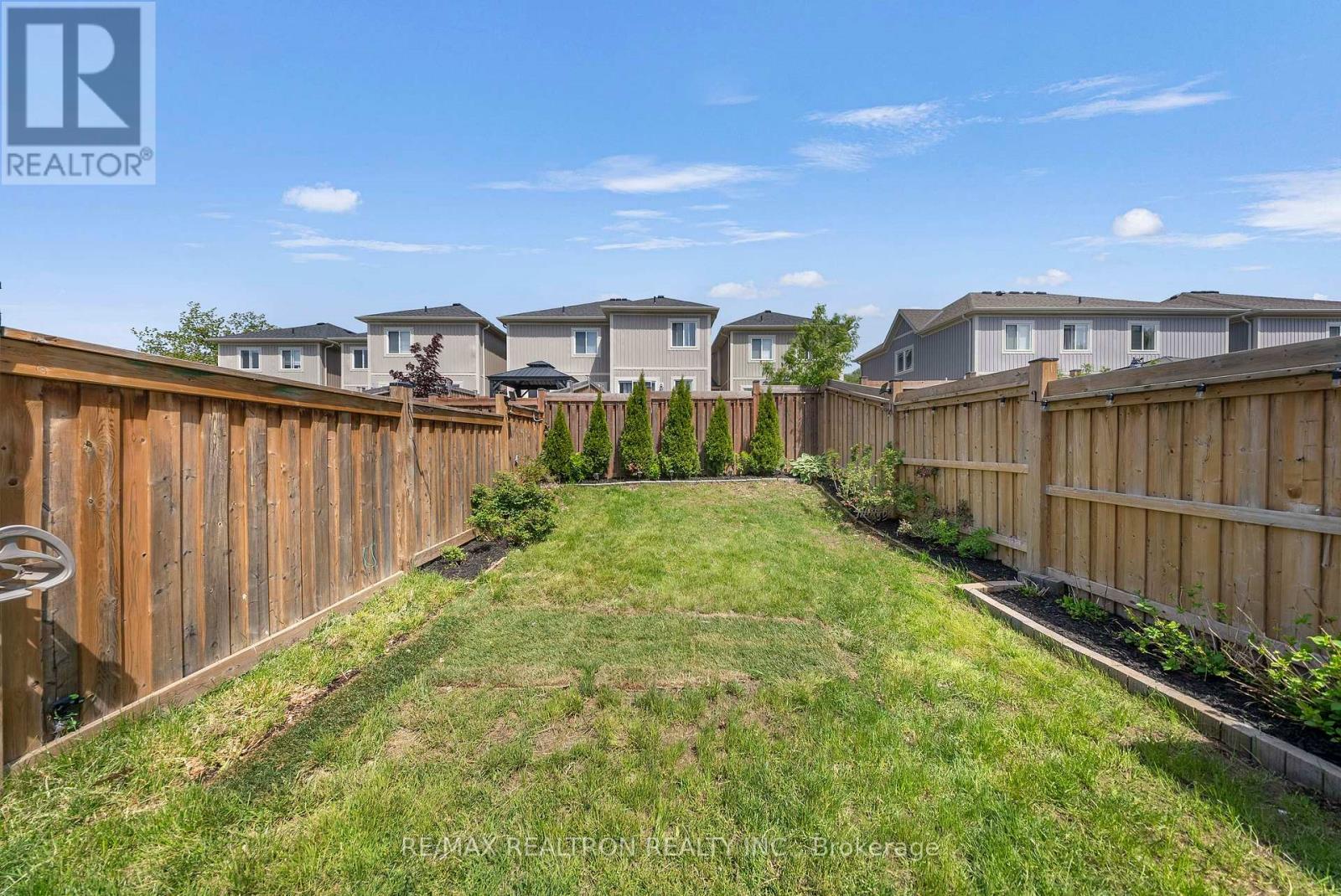 25 Robinson Street, Barrie, Ontario  L4N 3J1 - Photo 36 - S13667072