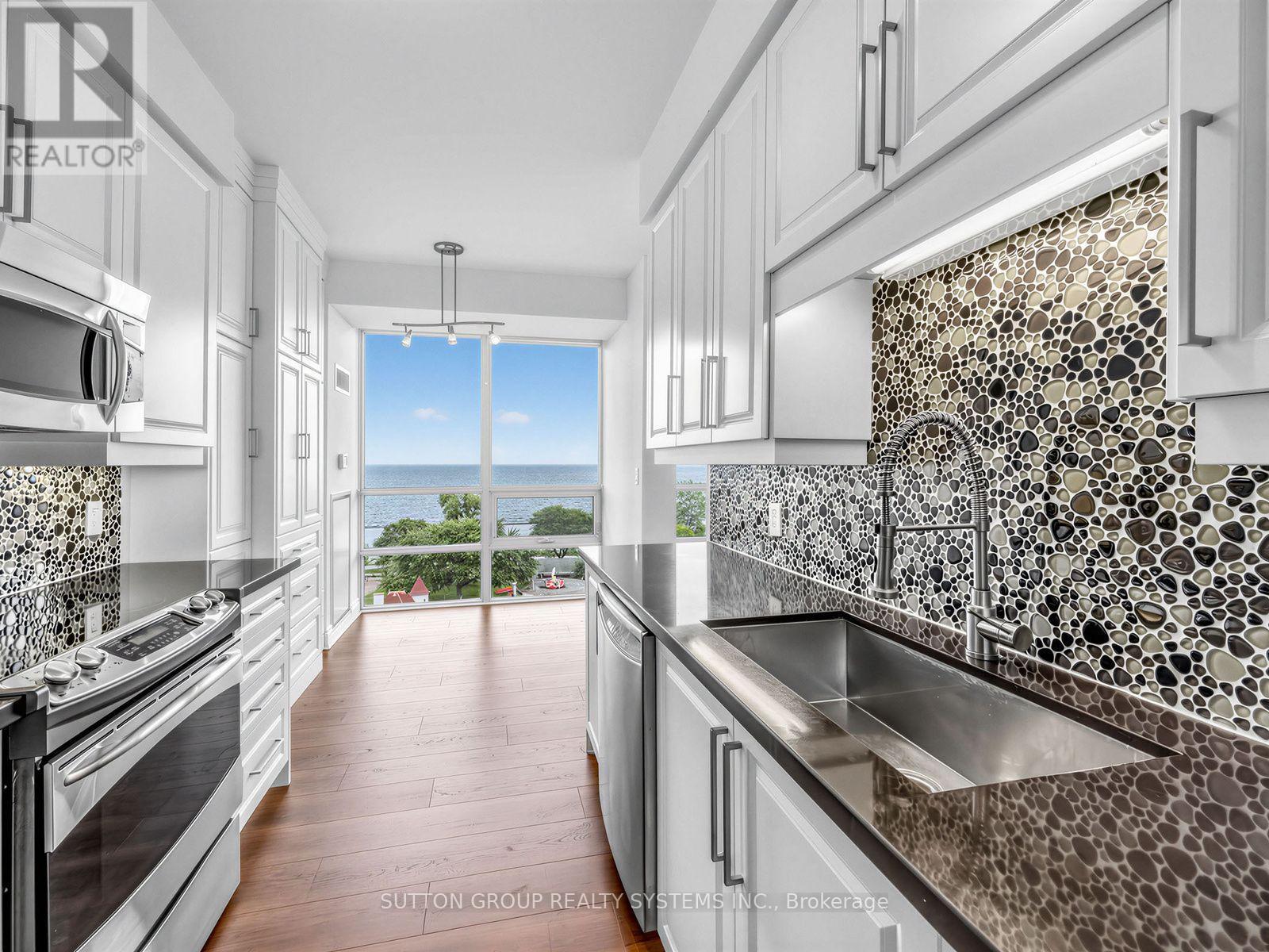 808 - 1910 Lake Shore Boulevard W, Toronto, Ontario  M6S 1A4 - Photo 19 - W13666792