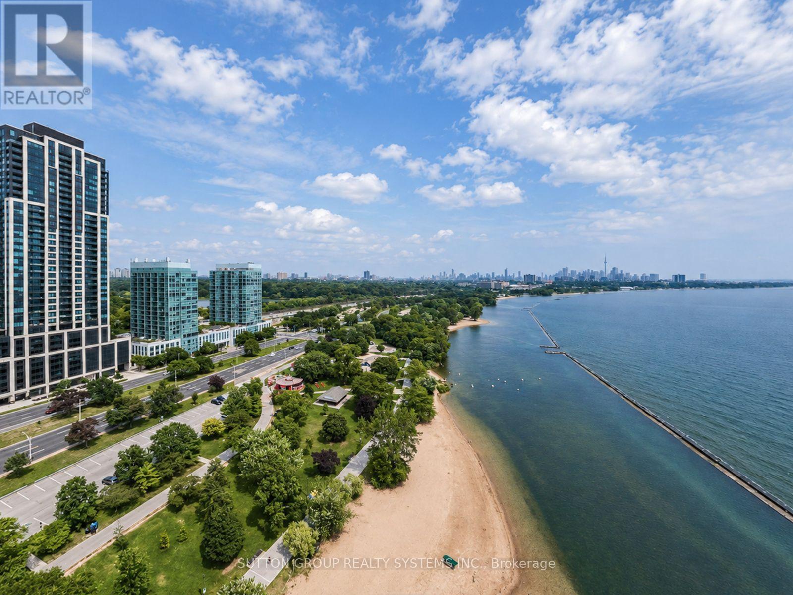 808 - 1910 Lake Shore Boulevard W, Toronto, Ontario  M6S 1A4 - Photo 2 - W13666792