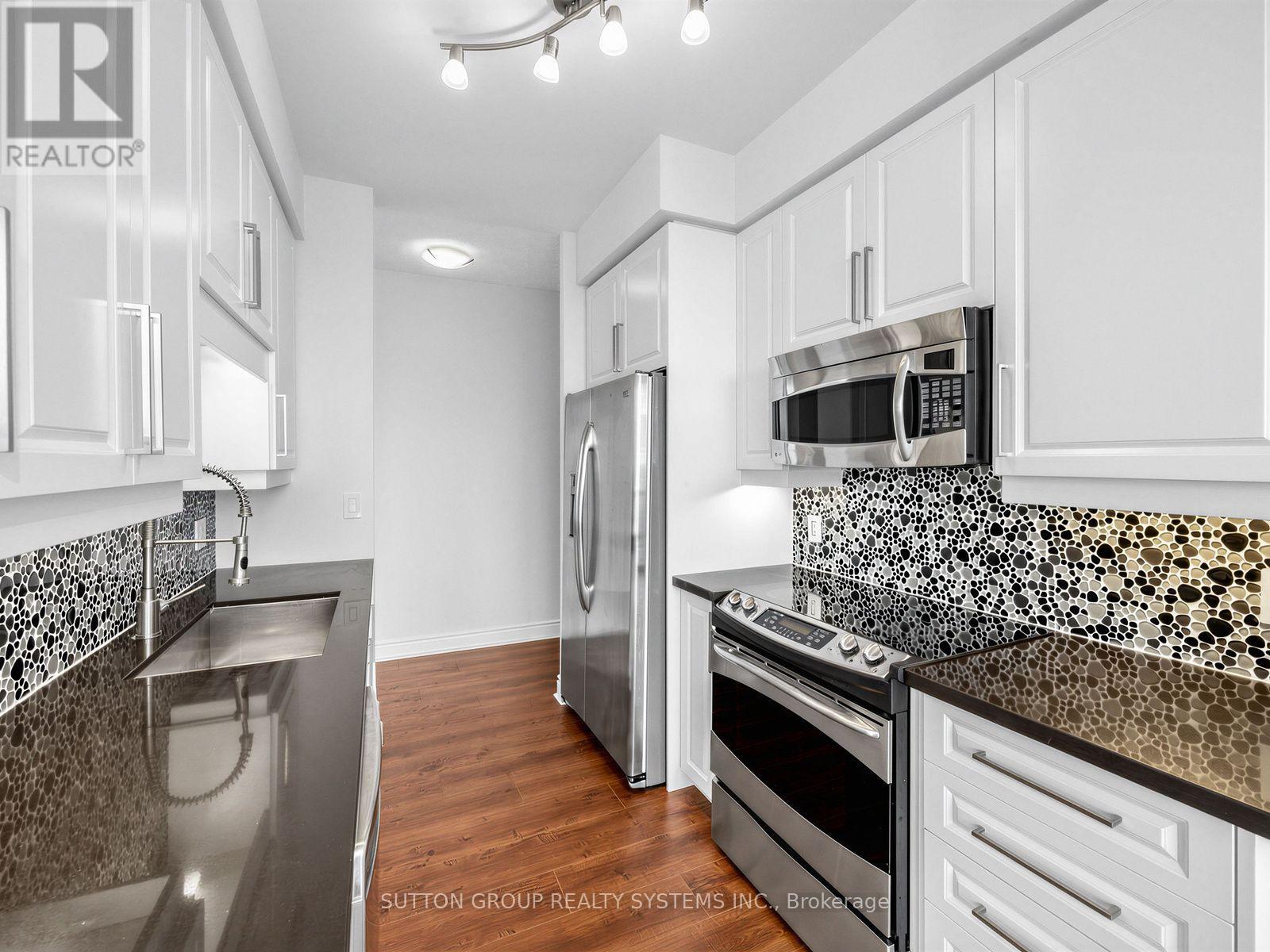 808 - 1910 Lake Shore Boulevard W, Toronto, Ontario  M6S 1A4 - Photo 22 - W13666792