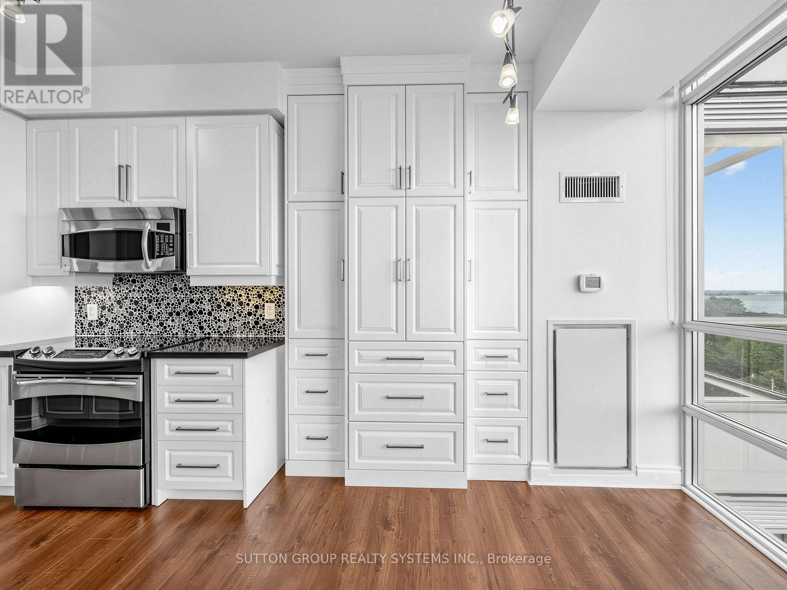808 - 1910 Lake Shore Boulevard W, Toronto, Ontario  M6S 1A4 - Photo 23 - W13666792