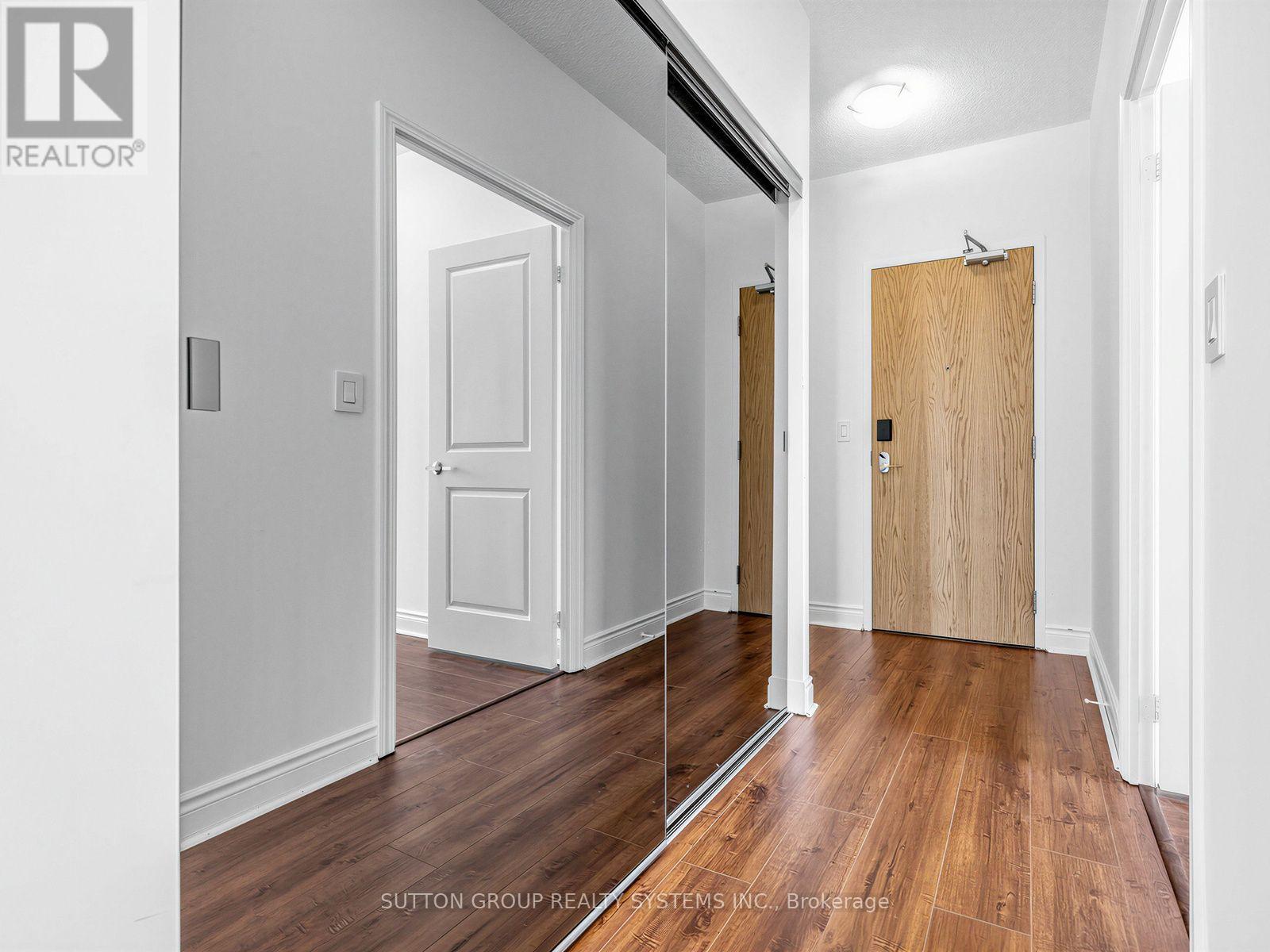 808 - 1910 Lake Shore Boulevard W, Toronto, Ontario  M6S 1A4 - Photo 6 - W13666792