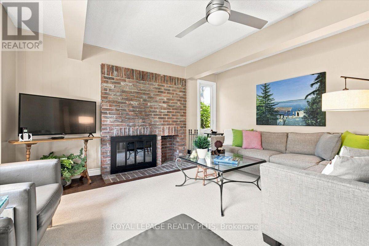 1721 Medallion Court, Mississauga, Ontario  L5J 4E9 - Photo 21 - W13666860