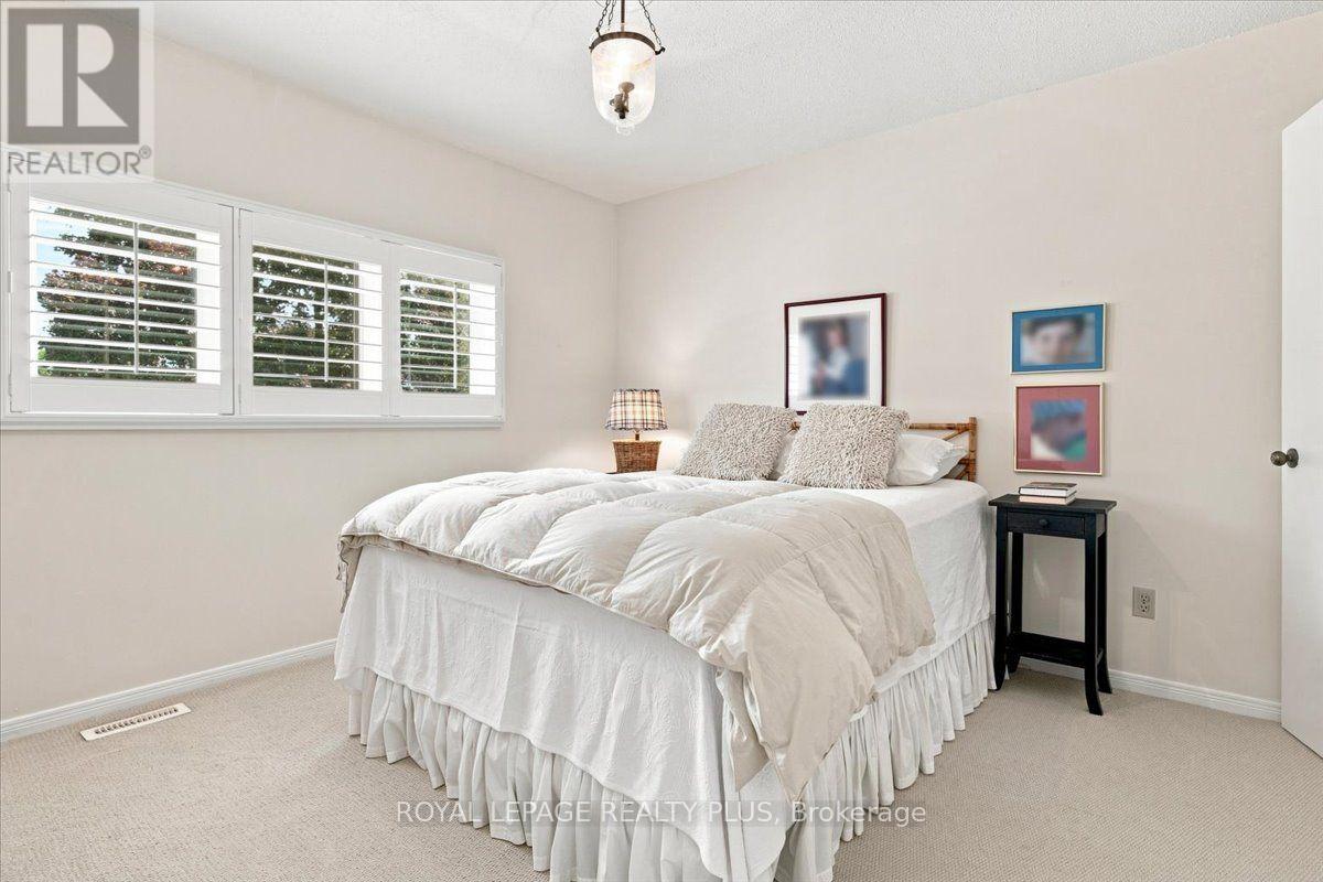 1721 Medallion Court, Mississauga, Ontario  L5J 4E9 - Photo 30 - W13666860