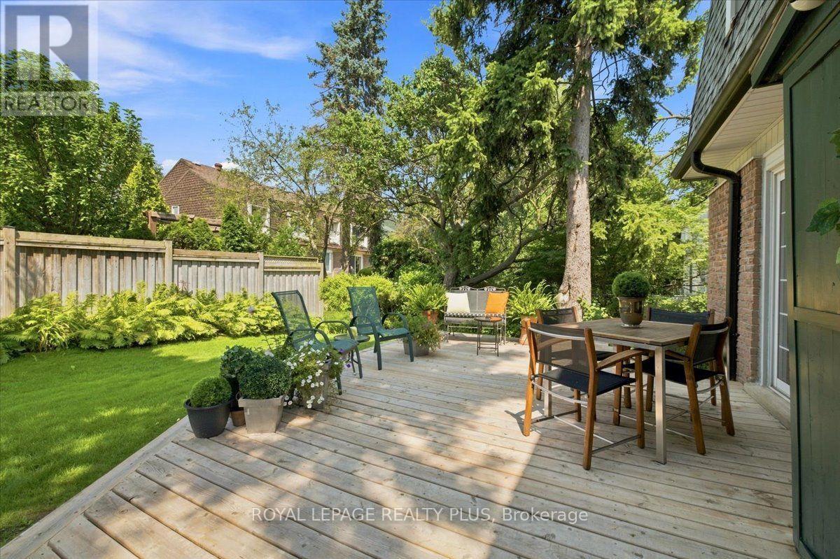 1721 Medallion Court, Mississauga, Ontario  L5J 4E9 - Photo 38 - W13666860