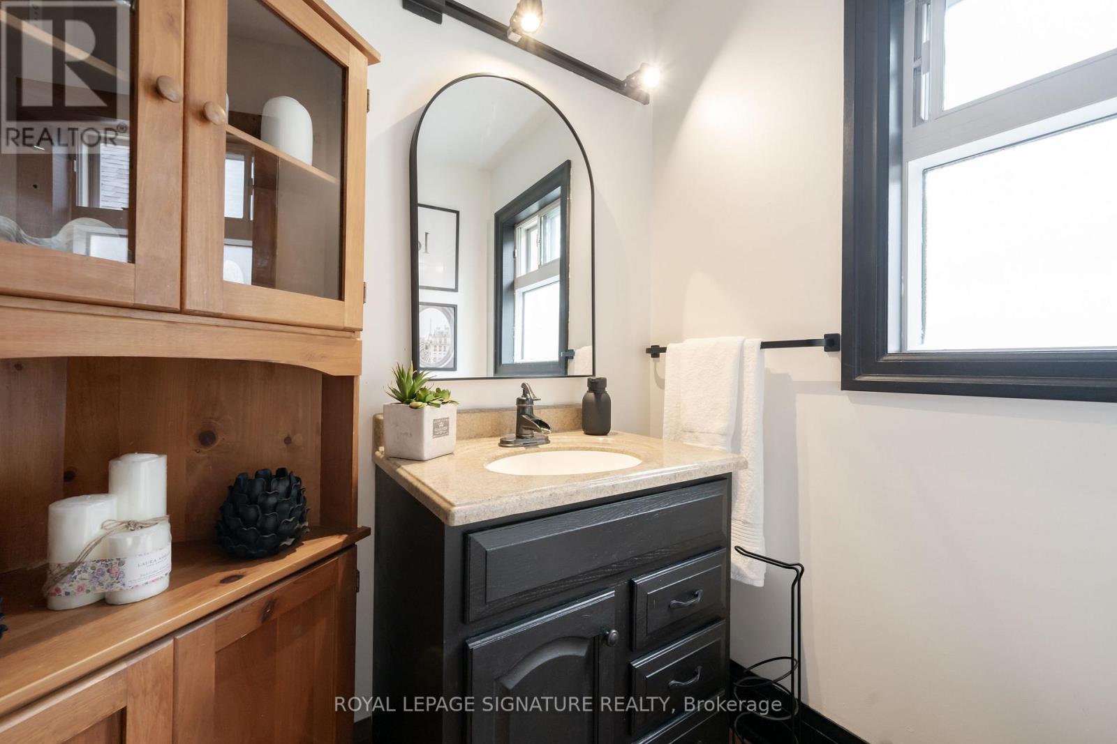 234 John Street, Toronto, Ontario  M9N 1K2 - Photo 17 - W13666948