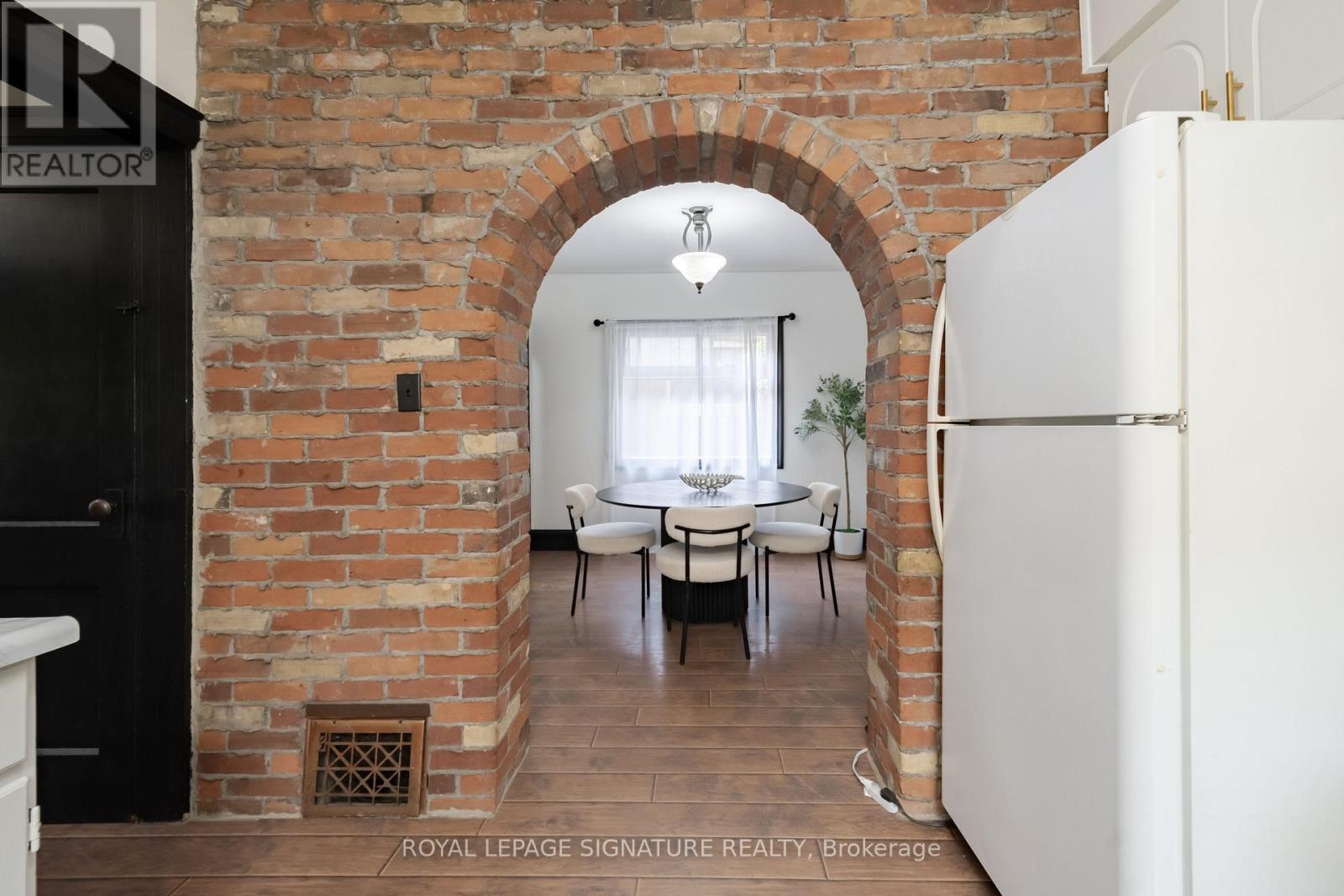 234 John Street, Toronto, Ontario  M9N 1K2 - Photo 7 - W13666948