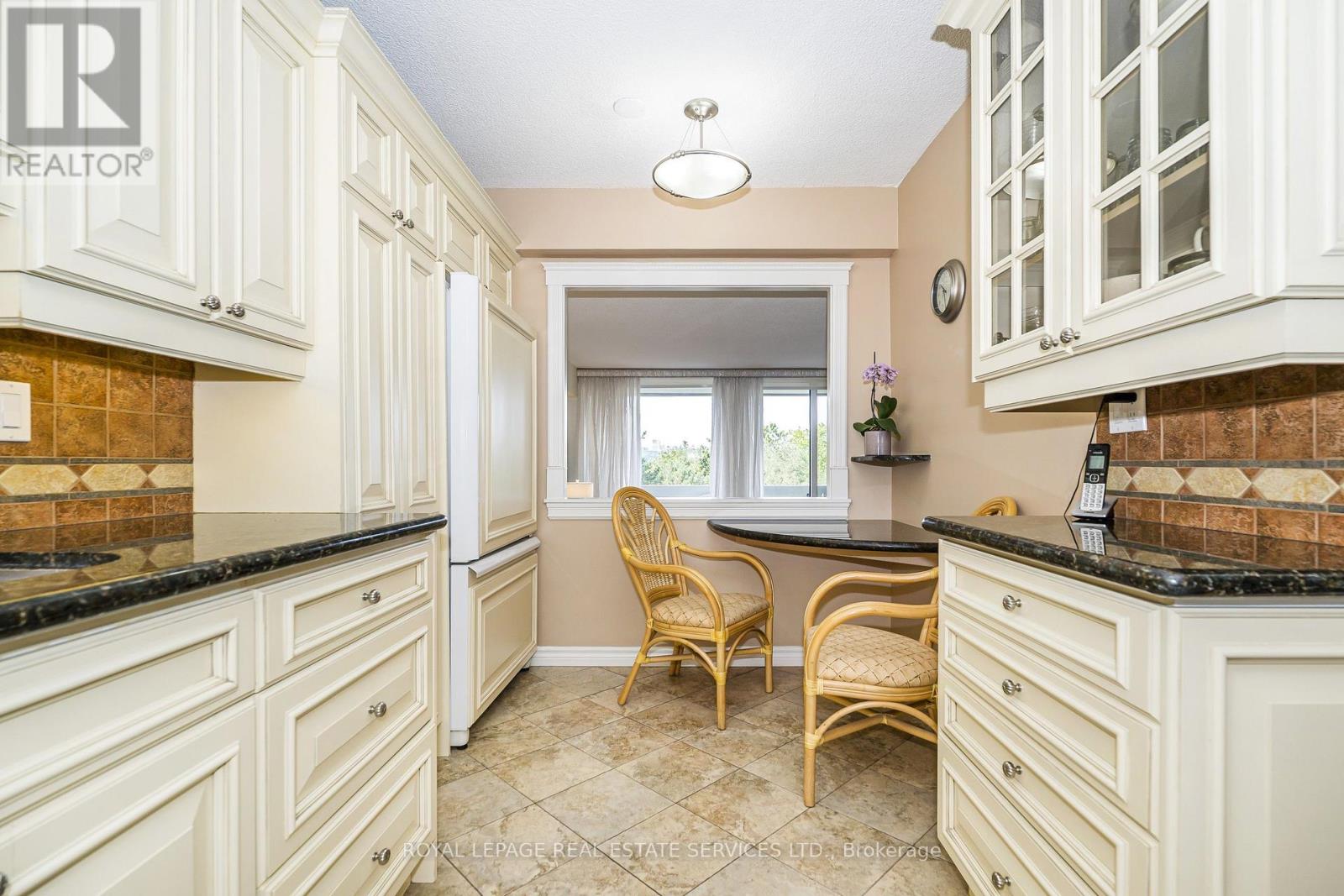 513 - 250 Scarlett Road, Toronto, Ontario  M6N 4X5 - Photo 11 - W13666954