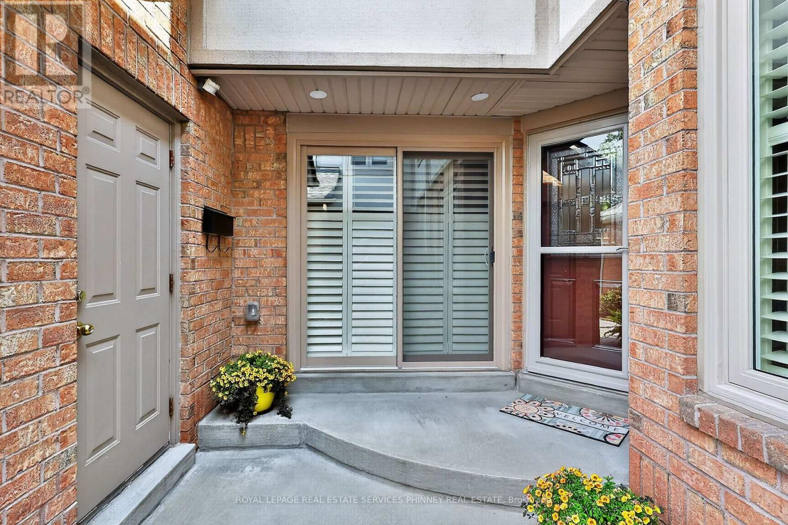 6 - 1724 The Chase, Mississauga, Ontario  L5M 4P2 - Photo 2 - W13666962