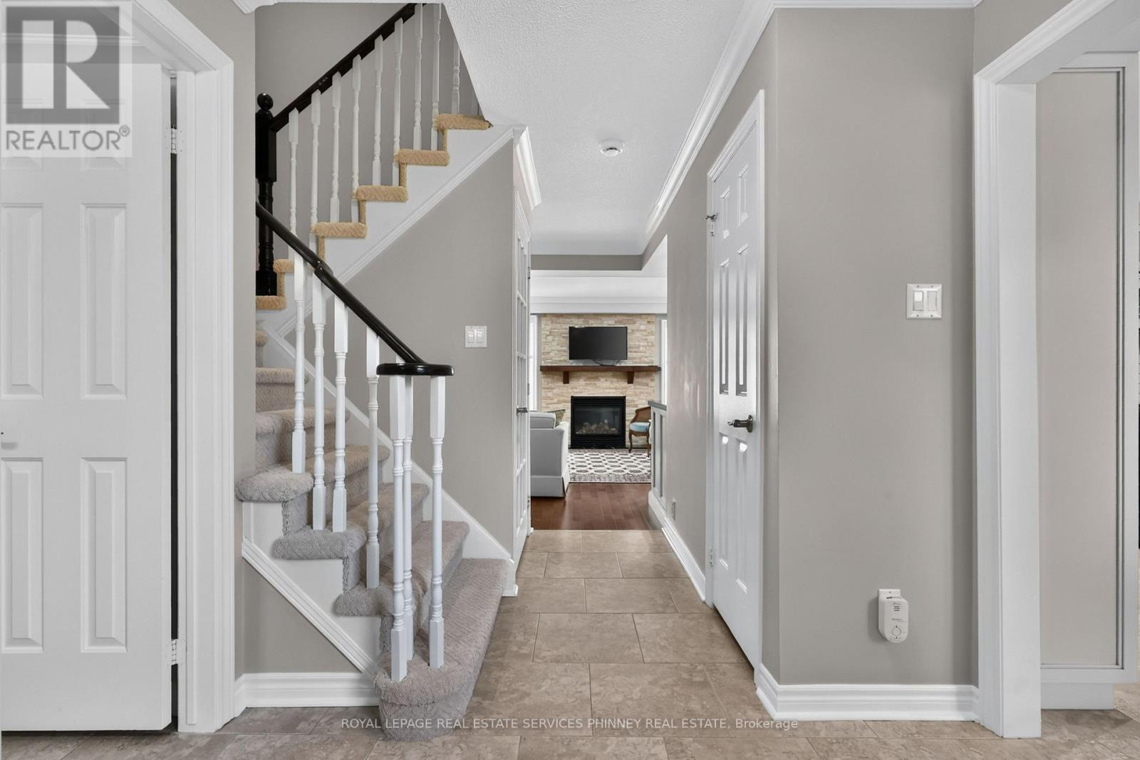 6 - 1724 The Chase, Mississauga, Ontario  L5M 4P2 - Photo 3 - W13666962
