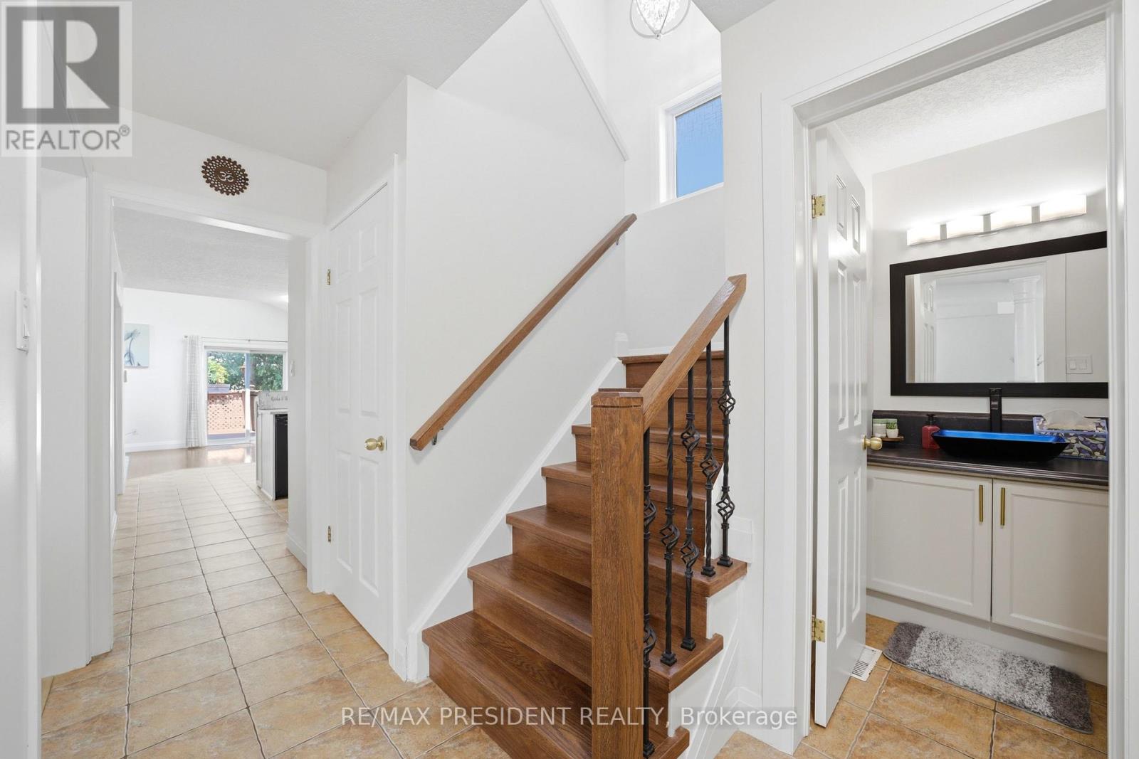 60 Steepleridge Street, Kitchener, Ontario  N2P 2W3 - Photo 14 - X13666906