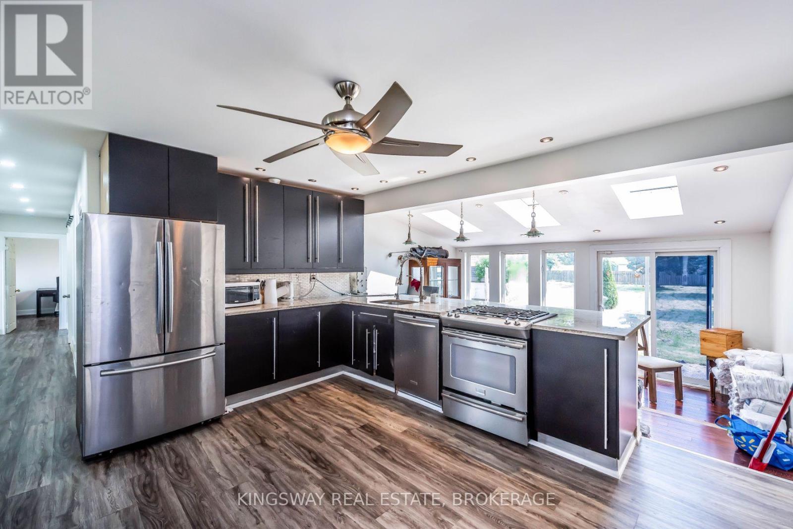 556 Barton Street E, Hamilton, Ontario  L8E 5N3 - Photo 10 - X13666908