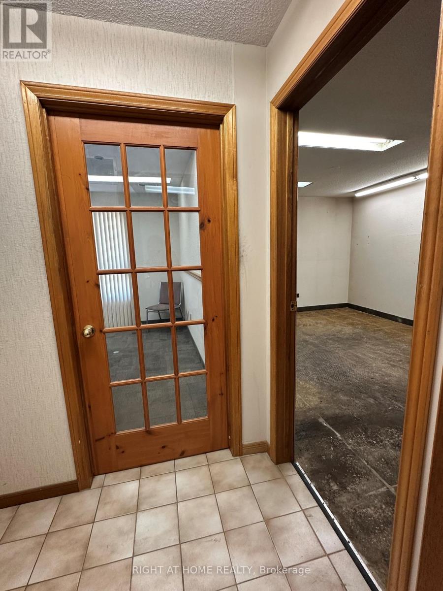 12 - 530 Seaman Street, Hamilton, Ontario L8E 3X7 - Photo 3 - X13666920