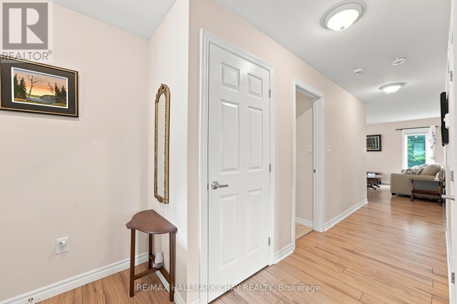 156 Pineridge Gate, Gravenhurst, Ontario  P1P 0A3 - Photo 4 - X13667008