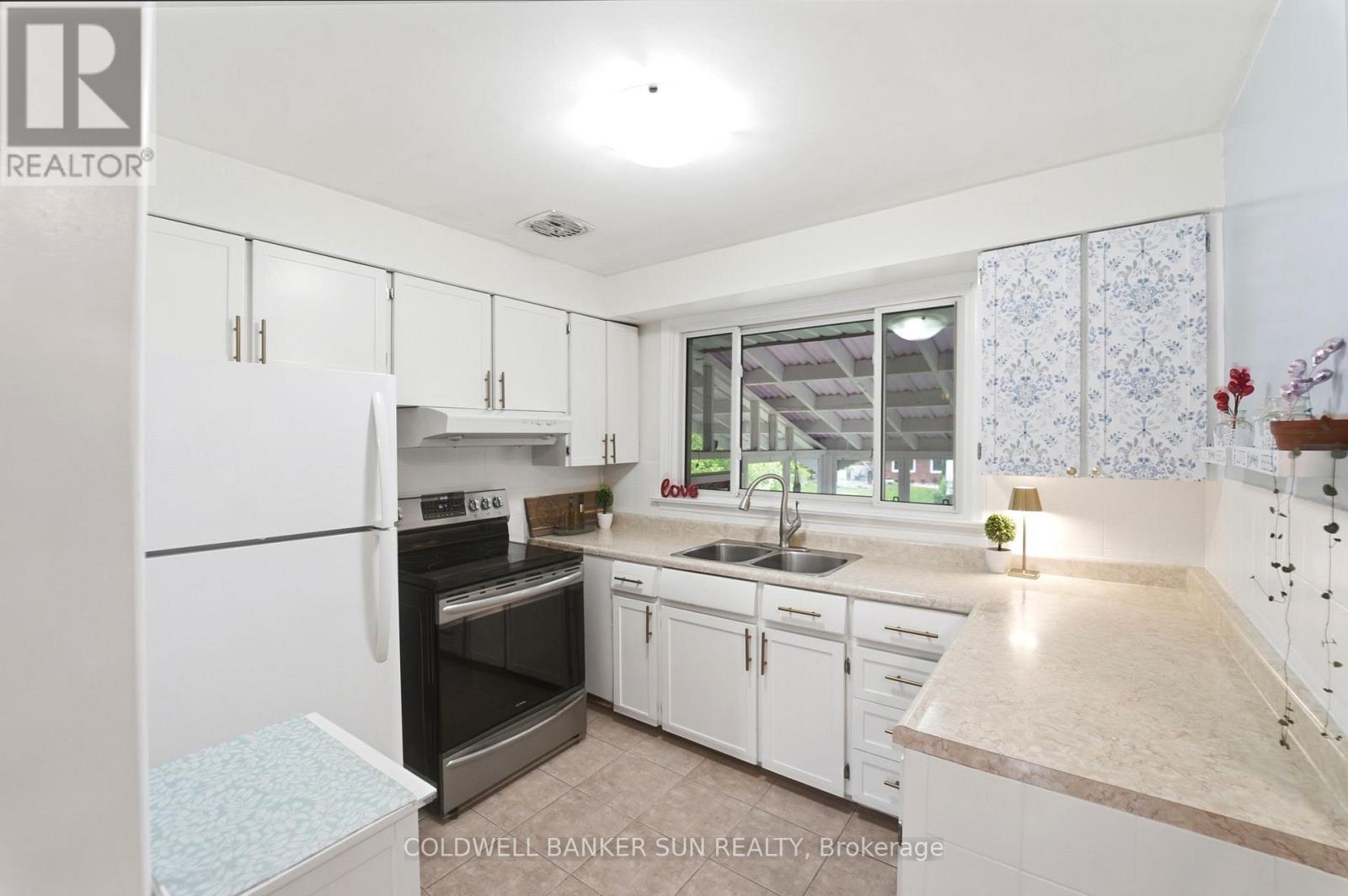 84 Dumbarton Street, Guelph, Ontario  N1E 3T7 - Photo 10 - X13667036