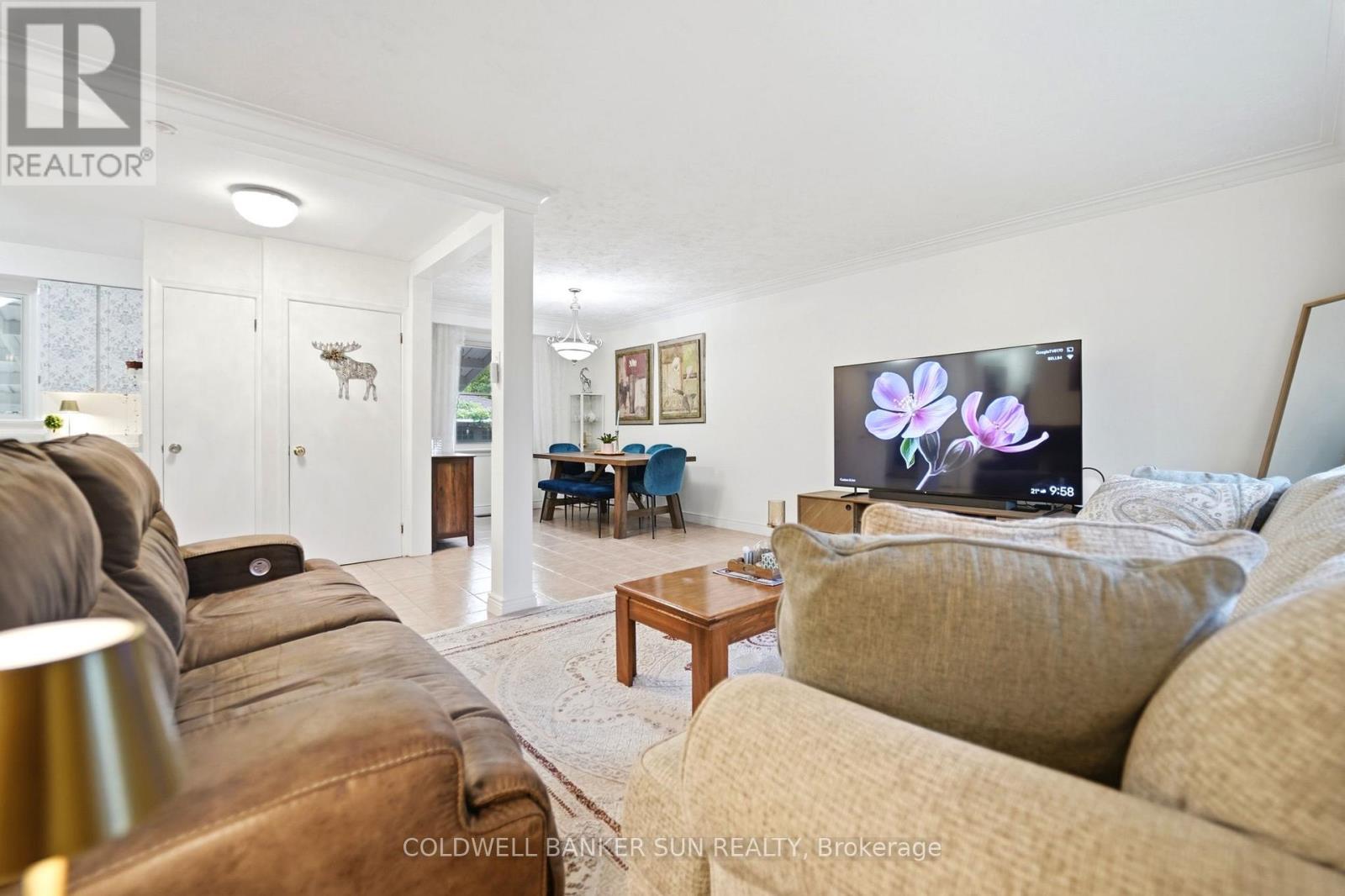 84 Dumbarton Street, Guelph, Ontario  N1E 3T7 - Photo 8 - X13667036