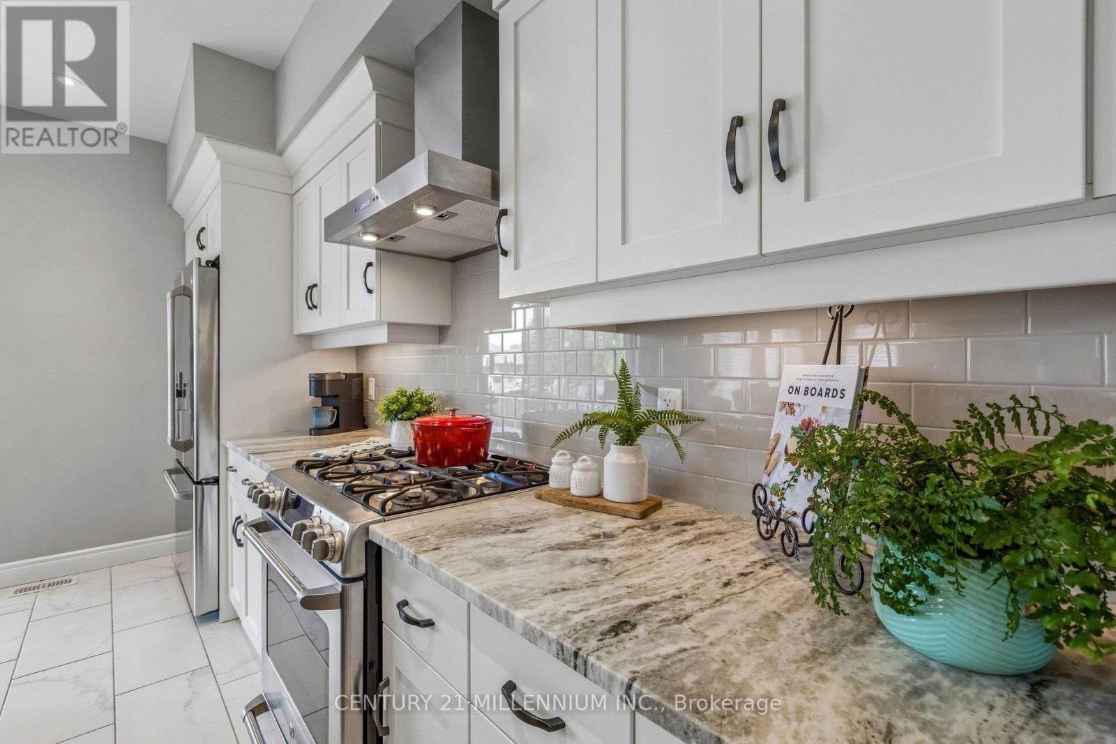 14 Strome Lane, Centre Wellington, Ontario  N1M 1Z5 - Photo 11 - X13667040