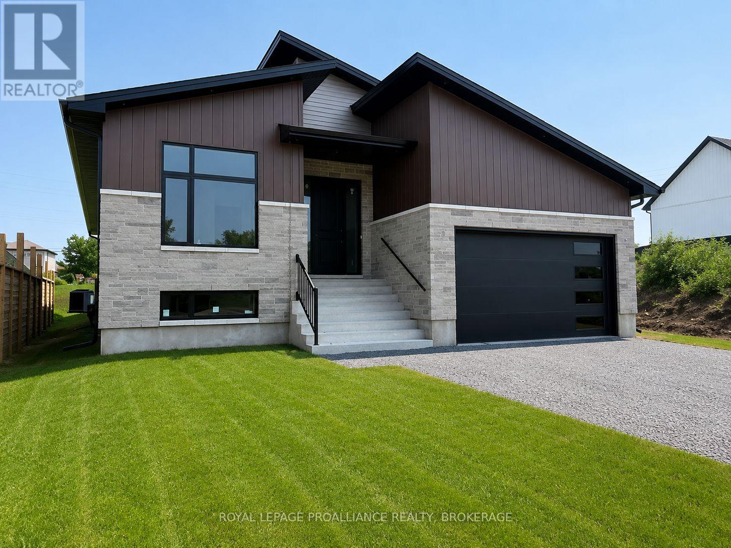 733 Squirrel Hill Drive, Kingston, Ontario