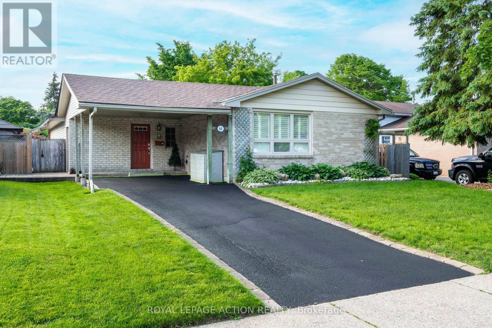 60 Woodlawn Avenue, Brantford, Ontario N3V 1B3 - Photo 3 - X13241774