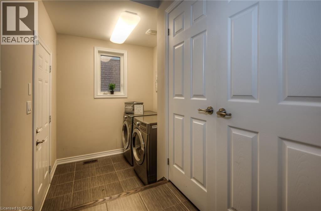 102 Coopershawk Street, Kitchener, Ontario  N2K 4J8 - Photo 7 - 40855301