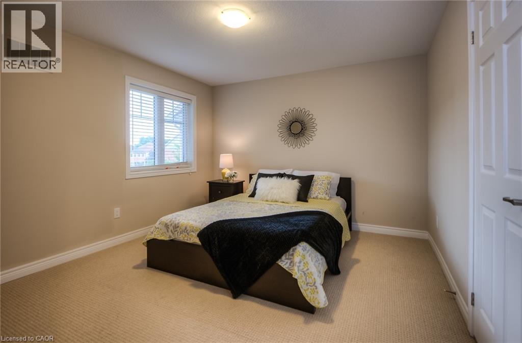 102 Coopershawk Street, Kitchener, Ontario  N2K 4J8 - Photo 11 - 40855301