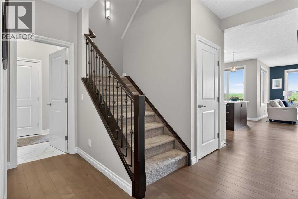 73 Rockyvale Green NW, Calgary, Alberta  T3G 0G4 - Photo 6 - A2329390