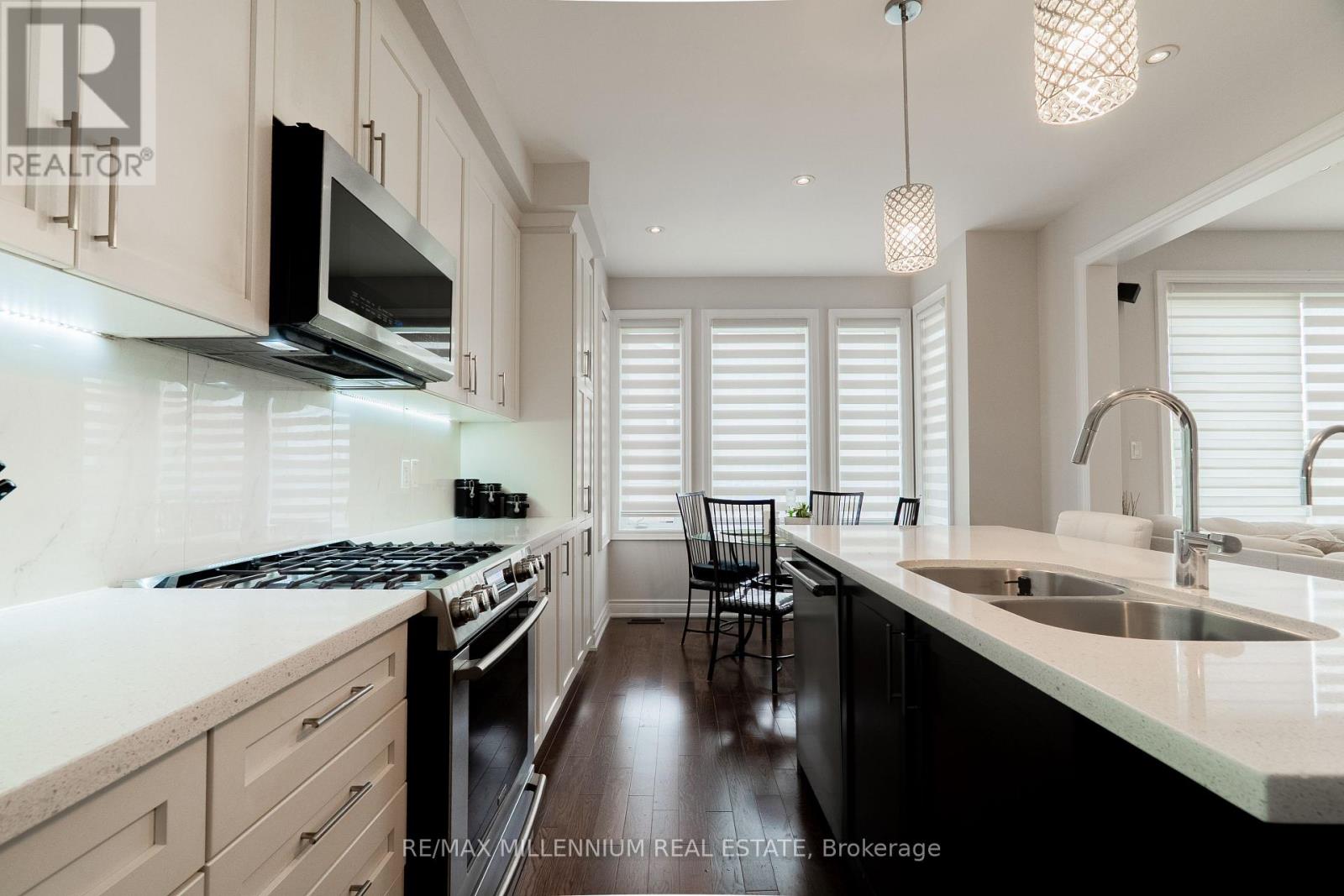 40 Frederick Pearson Street, East Gwillimbury, Ontario  L9N 0R8 - Photo 12 - N13666828