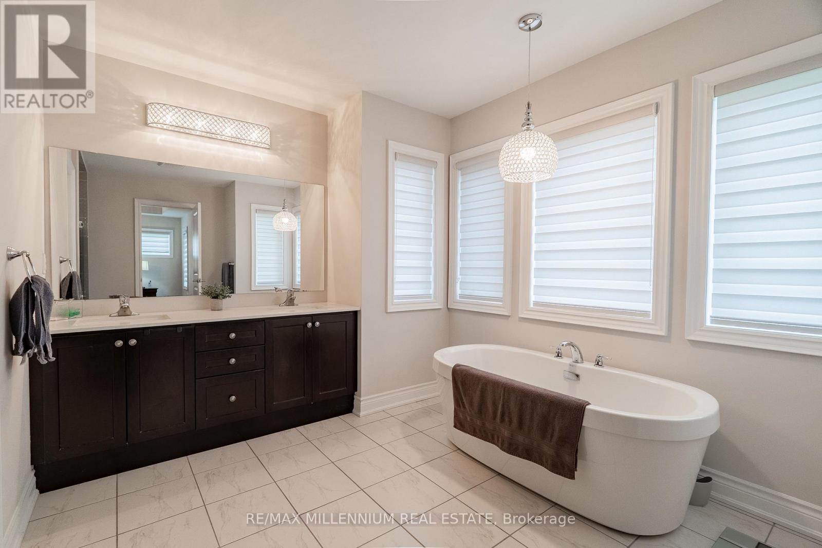 40 Frederick Pearson Street, East Gwillimbury, Ontario  L9N 0R8 - Photo 29 - N13666828