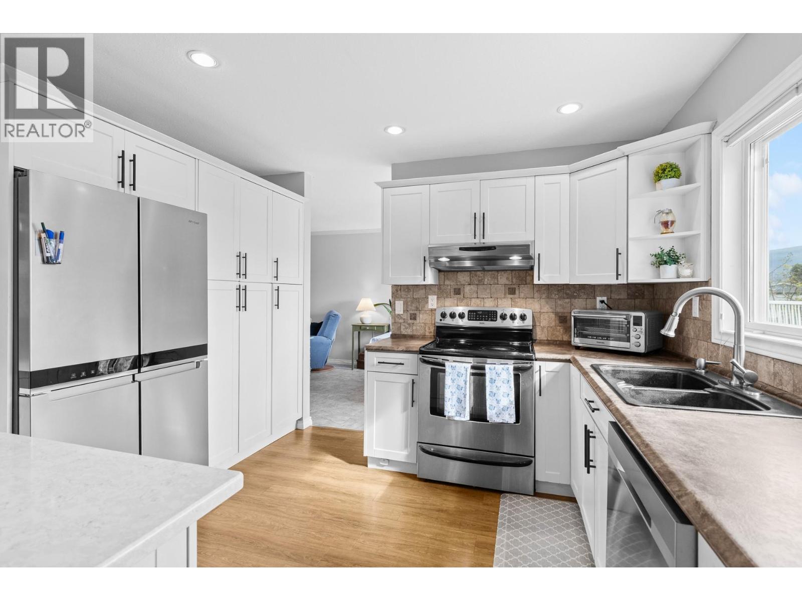 845 Hollydell Road, Kelowna, British Columbia  V1X 1L6 - Photo 16 - 10385673