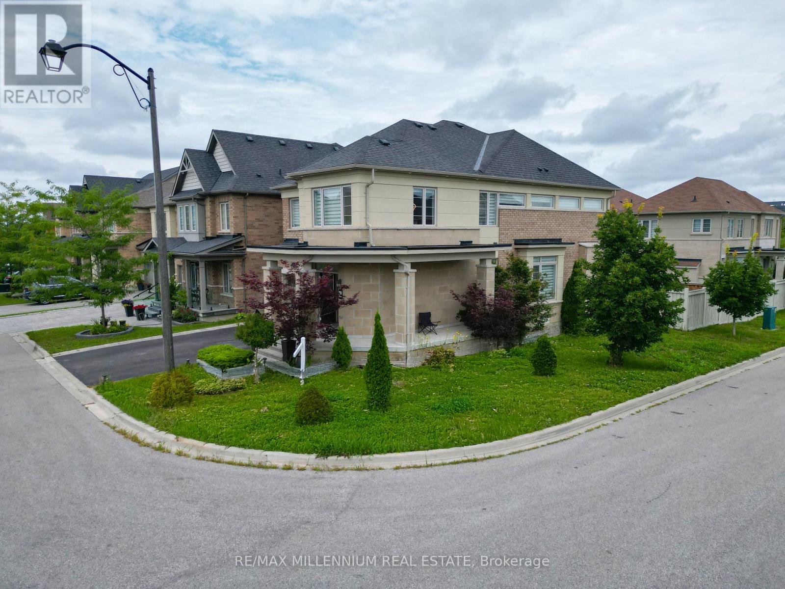 40 Frederick Pearson Street, East Gwillimbury, Ontario  L9N 0R8 - Photo 42 - N13666828