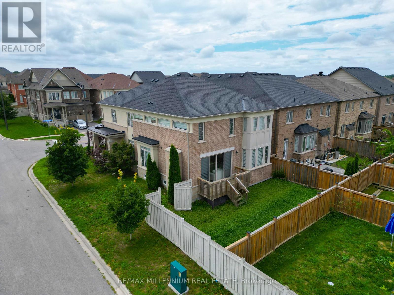 40 Frederick Pearson Street, East Gwillimbury, Ontario  L9N 0R8 - Photo 43 - N13666828