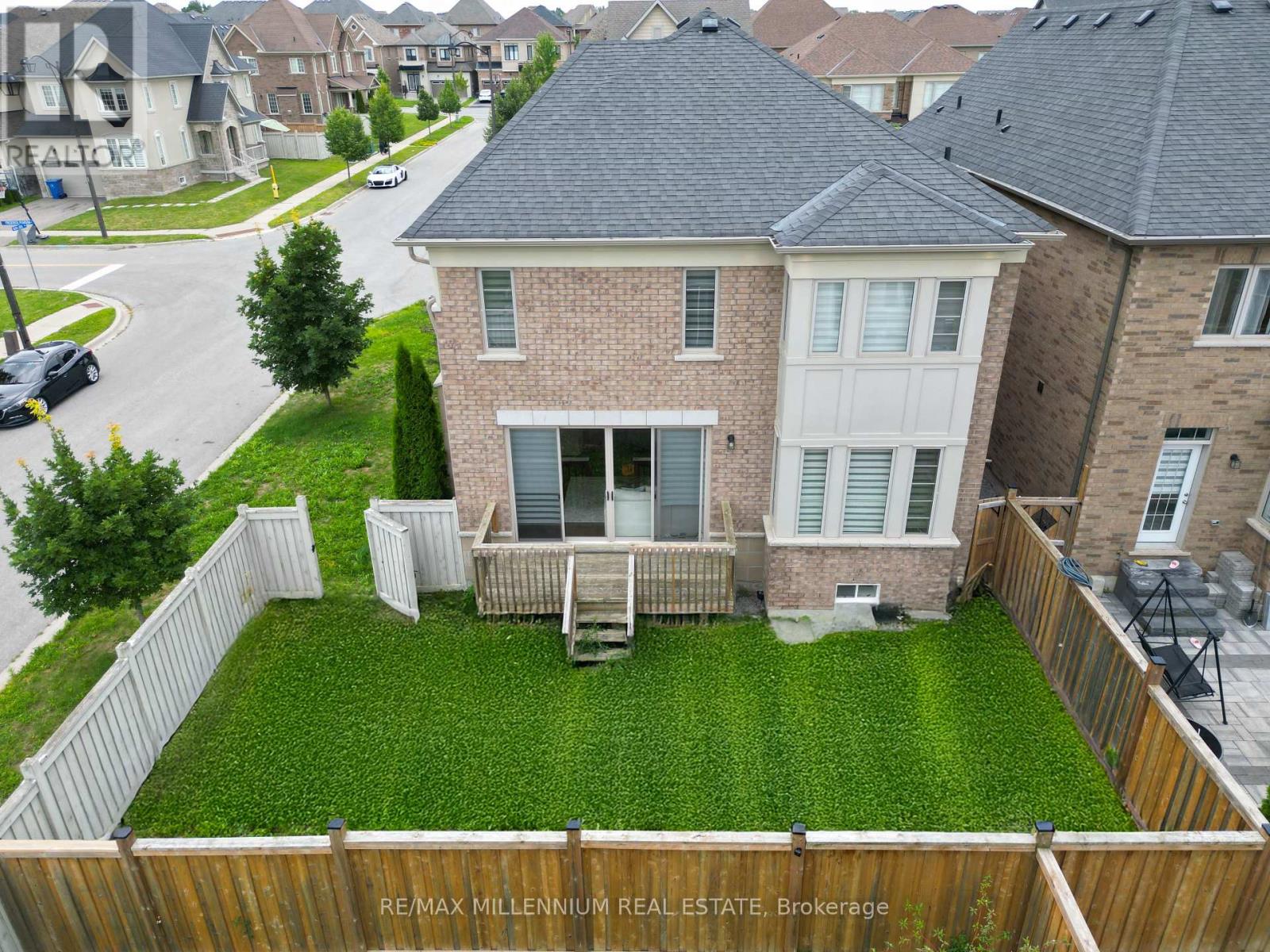 40 Frederick Pearson Street, East Gwillimbury, Ontario  L9N 0R8 - Photo 46 - N13666828