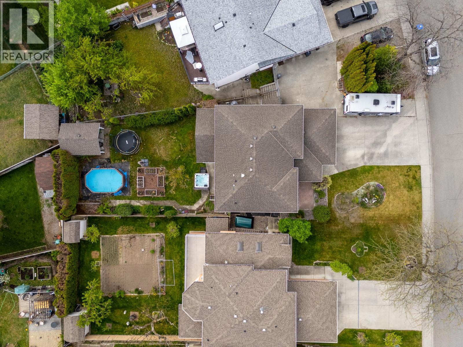 845 Hollydell Road, Kelowna, British Columbia  V1X 1L6 - Photo 62 - 10385673