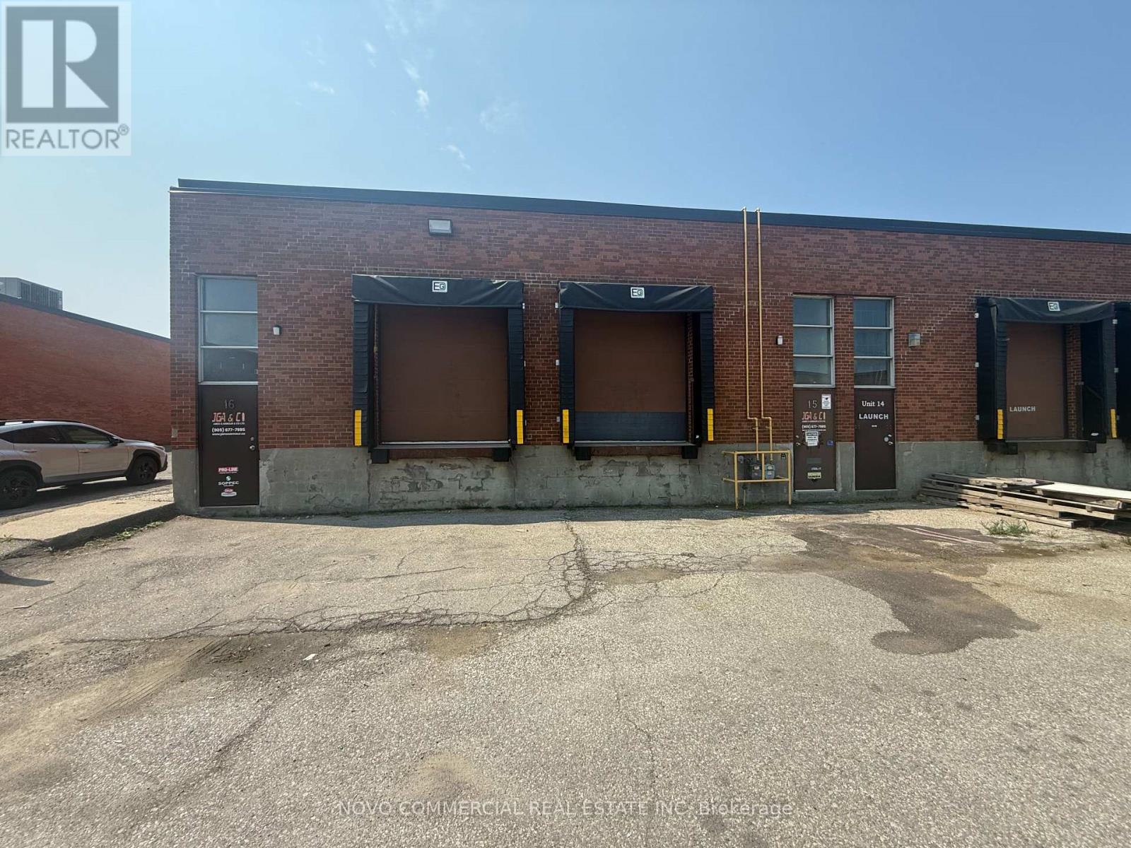 15&16 - 2460 Anson Drive W, Mississauga, Ontario  L5S 1G7 - Photo 3 - W13245482
